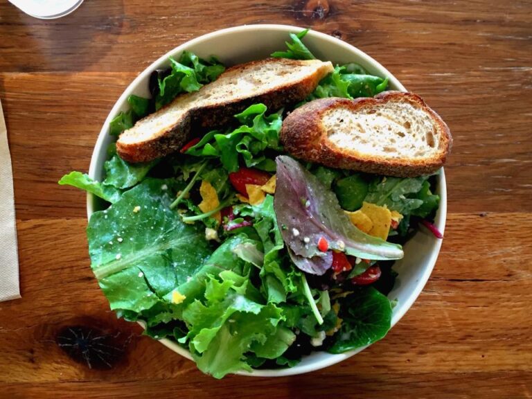 A fresh green salad of leaves and vegetables